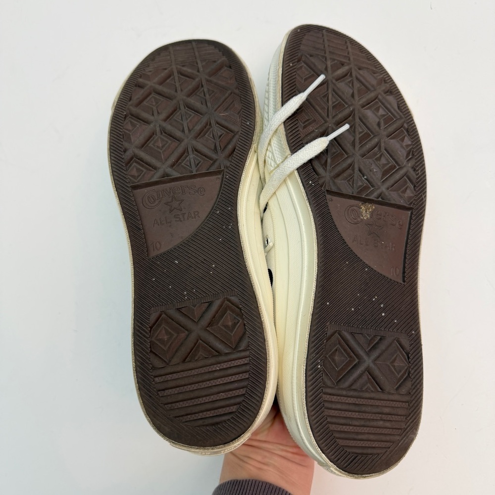 Comme des Garçons PLAY x Converse Chuck Taylor Low-Top Sneakers, Women Size 10 - Picture 7 of 8
